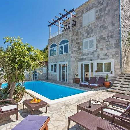 Stunning Dubrovnik 9 Bedrooms Zaton Deluxe Amazing Sea Views Private Pool Zaton Villa *