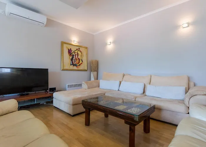 Stunning Dubrovnik 9 Bedrooms Deluxe Amazing Sea Views 别墅